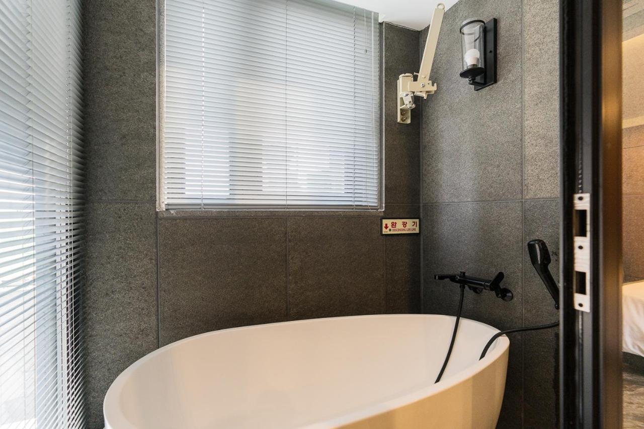 Hotel The May Jongno Seoul Exterior photo